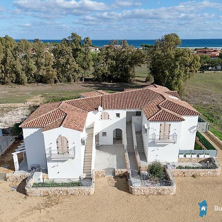 Villetta Con Piscina Budoni Affitti Spiaggia 700 Mt Eksteriør bilde